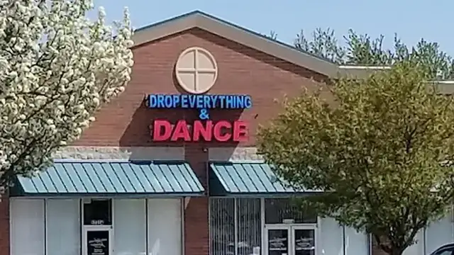 Drop Everything & Dance Studio photo