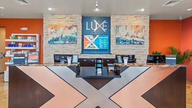 MassageLuXe photo